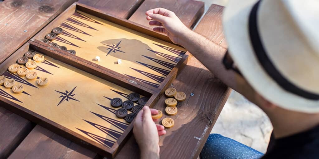 Play-Backgammon