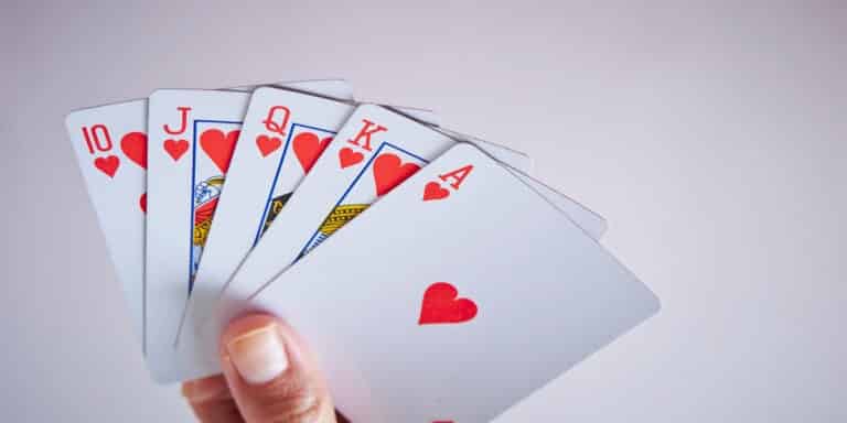 How to Play Euchre? Rules and Instructions | Bar Games 101